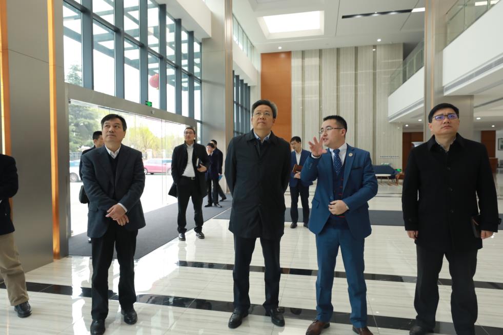 蘇州高新區(qū)黨工委書記、區(qū)長吳新明書記、王牟、黃鋒主任一行調(diào)研通錦